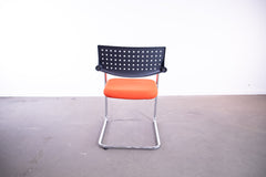 Vitra "Vis a vis" Step, Freischwinger, nicht stapelbar, Chrom/Orange