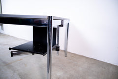 USM-Haller Tisch grau/chrom