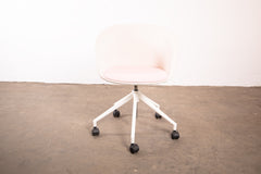 Sedus Cosy-Drehstuhl "On Spot" UC-201 mit Rollen, Weiß/Creme/Rosa