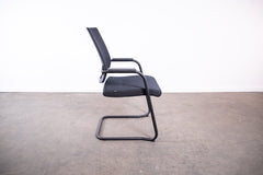 Sedus "Black Dot Net bd 236" Freischwinger mit Netzrücken, Stapelstuhl, Schwarz