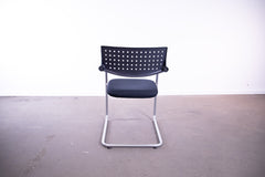 Vitra "Vi s avis Step", Freischwinger, nicht stapelbar, Silbergrau matt/Schwarz