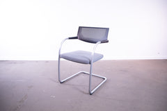 Vitra "Vis a vis Step", Freischwinger, nicht stapelbar, Silbergrau matt/Hellgrau