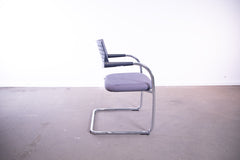 Vitra "Vis a vis Step", Freischwinger, nicht stapelbar, Chrom/Grau