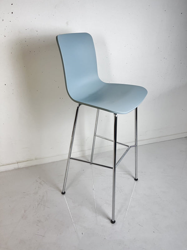 Barhocker "HAL Stool medium RE"; eisgrau - vitra.
