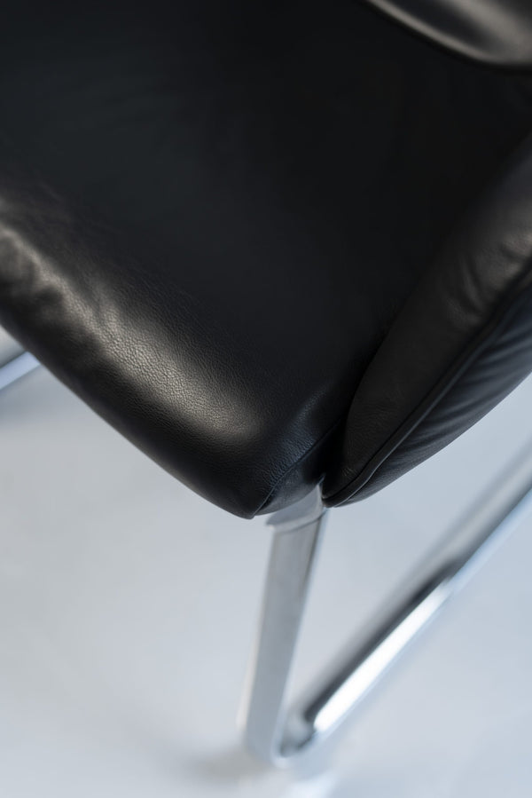 Giroflex, Freischwinger, Leder, Chrom/Schwarz