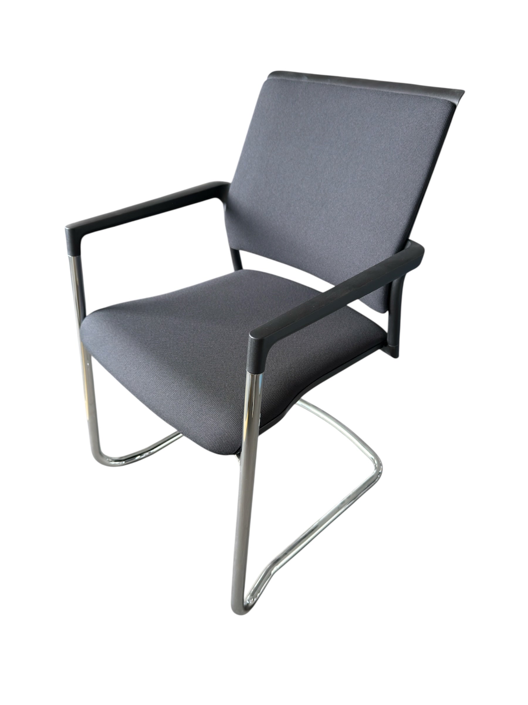 Freischwinger Mer 56, grau, Chrom - Klöber