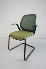 Freischwinger se:kit mit Armlehne, grün - Sedus