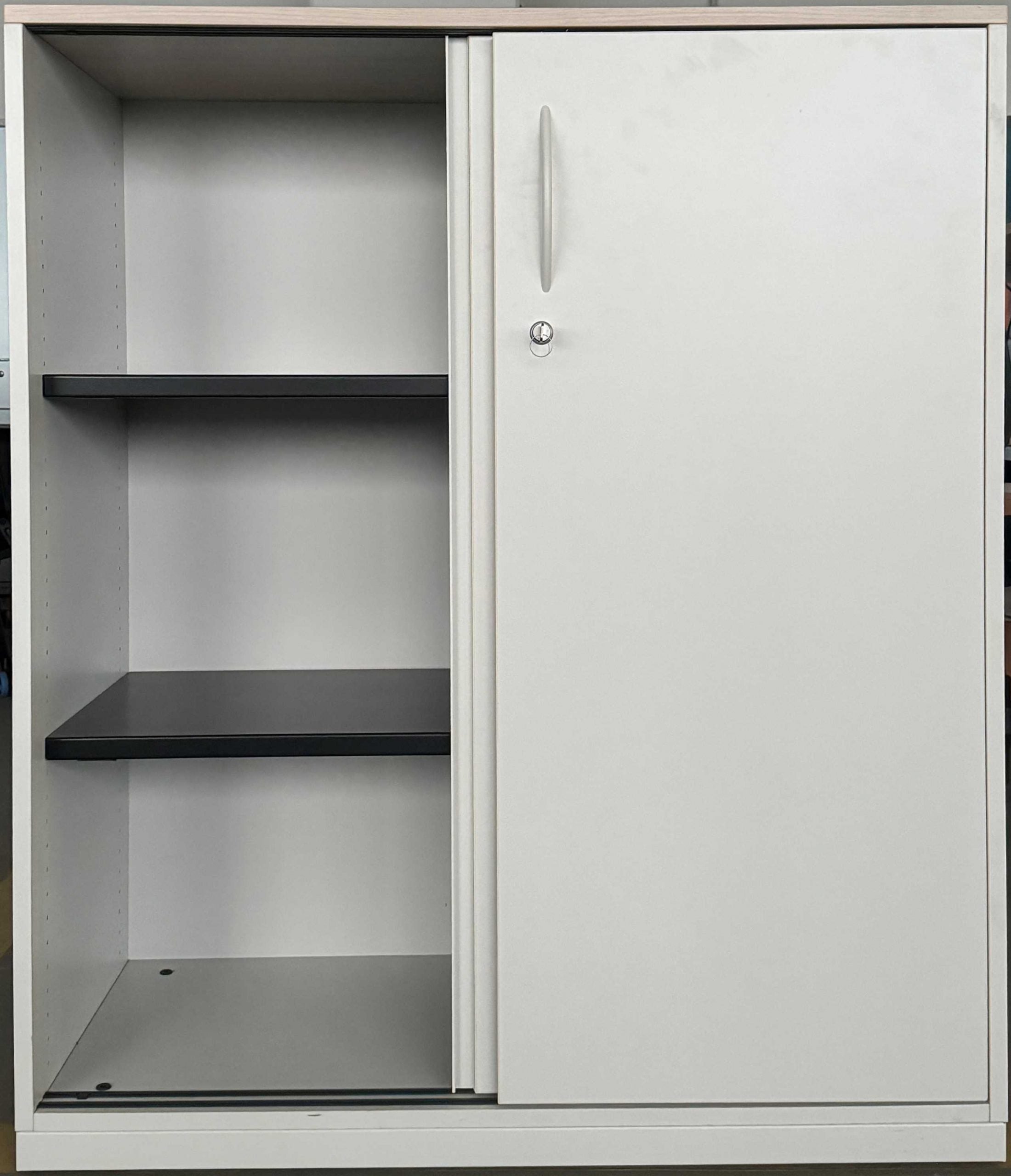 Sideboard mit Akustikwand rot - Steelcase