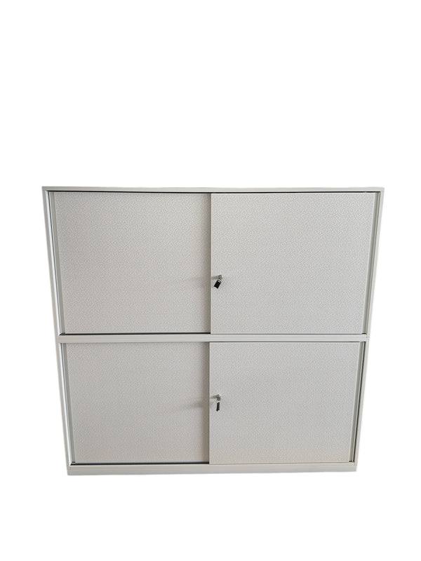 Sideboard + Akustikwand – Steelcase