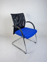 Freischwinger blau - Dauphin