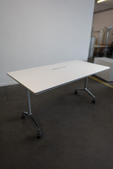 Klapptisch - Wilkhahn