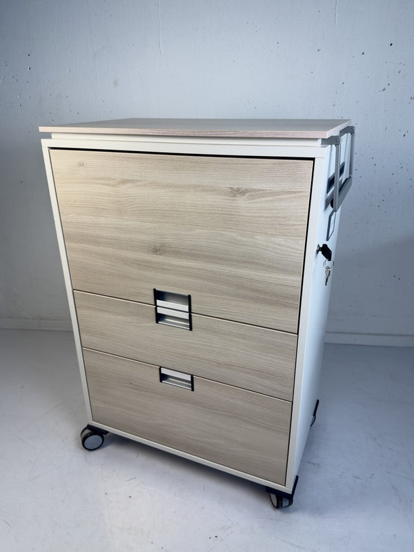 Caddy mit Akazienplatte und Akazienfront - Steelcase