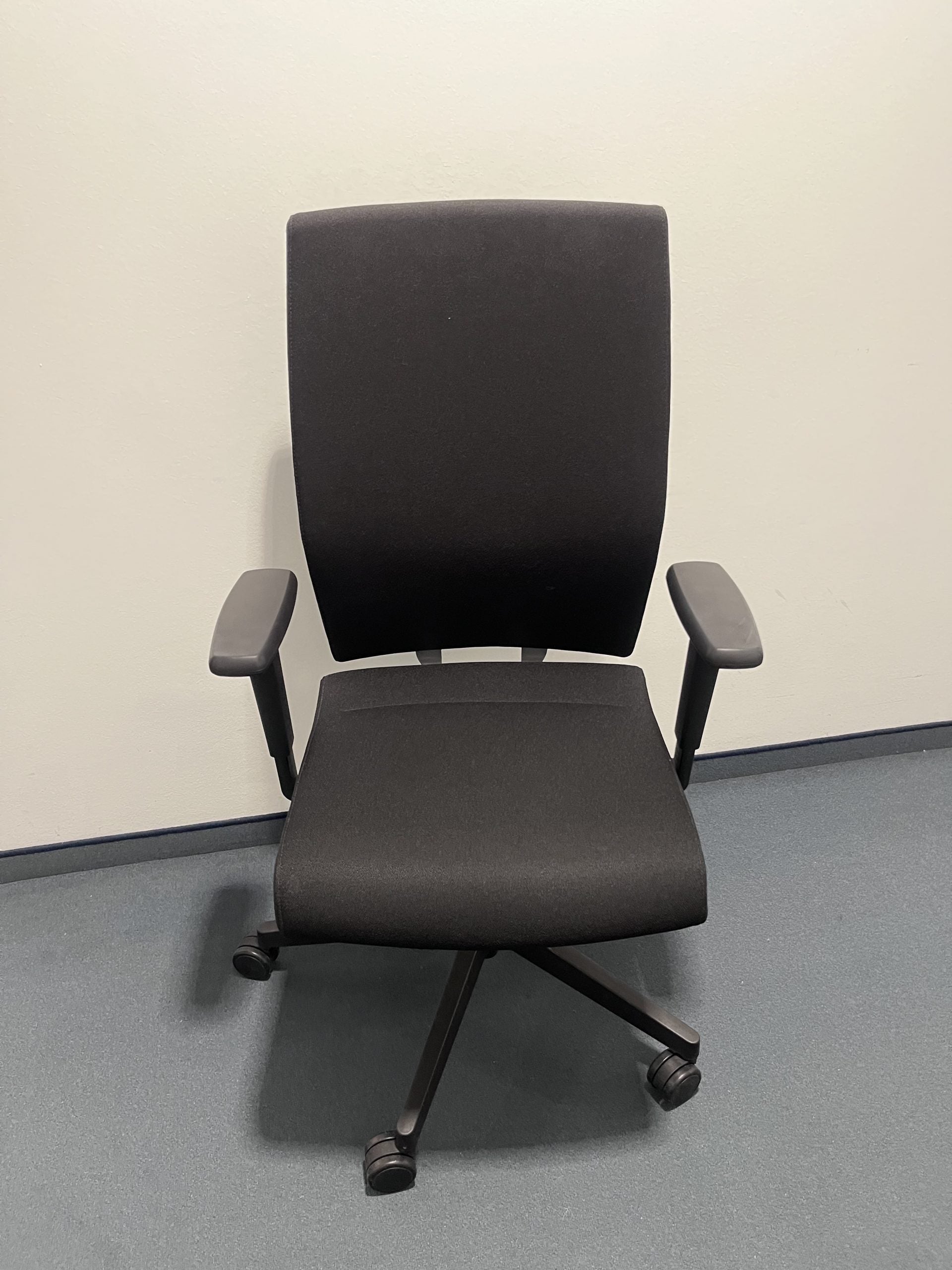 Bürodrehstuhl - Interstuhl