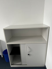 Sideboard mit Aufsatz