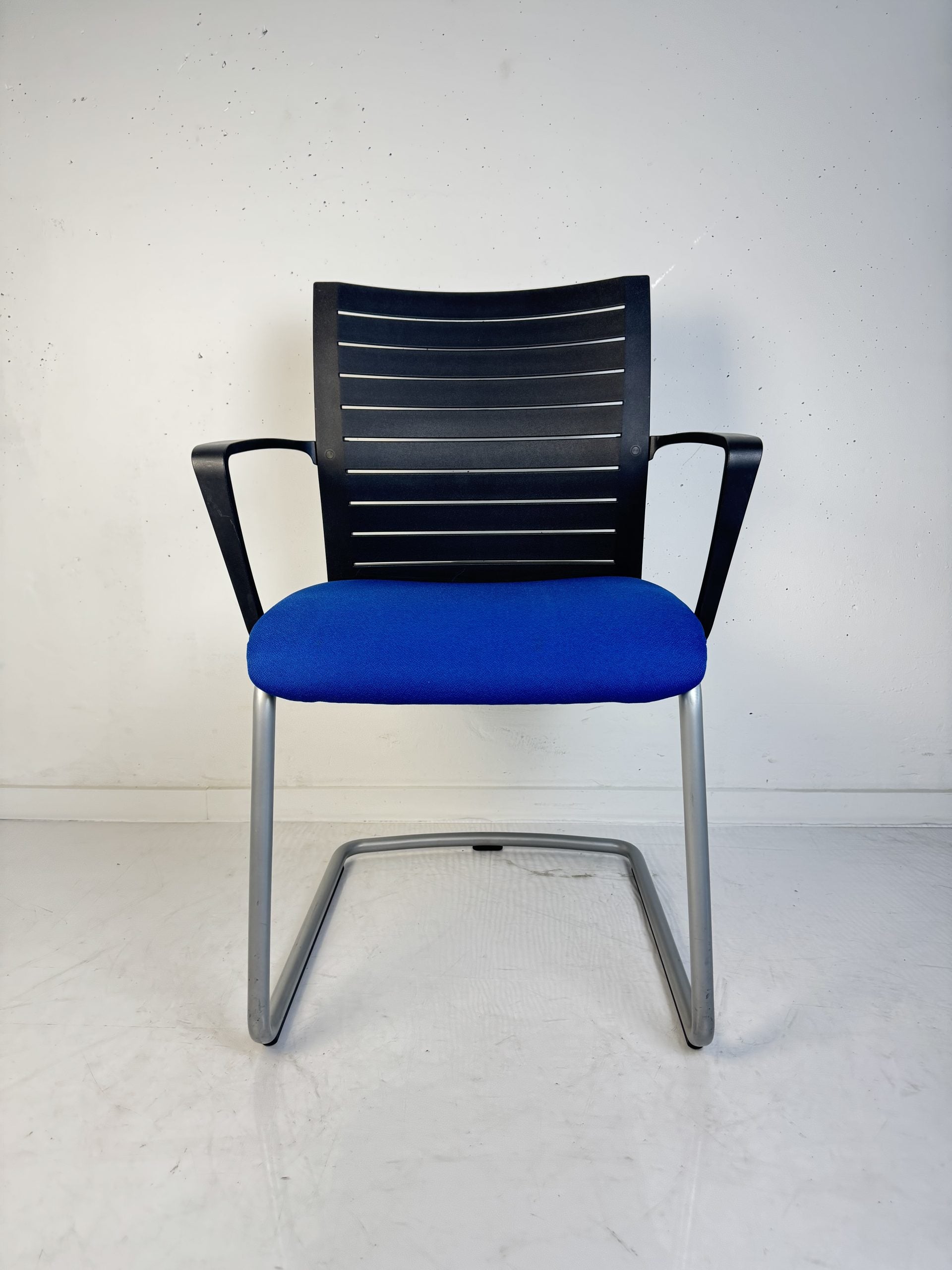 Steelcase "Werndl #1", Freischwinger, Silber/Blau/Schwarz