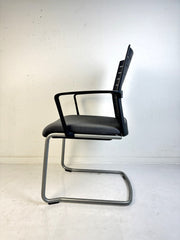 Freischwinger "Werndl #1", Grau/Schwarz - Steelcase