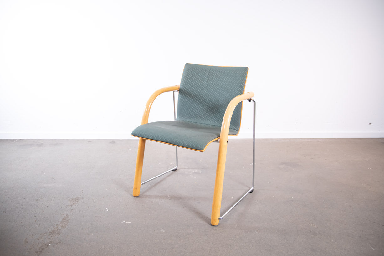 Thonet "S320", Besucherstuhl, Holz/Chrom/Grün