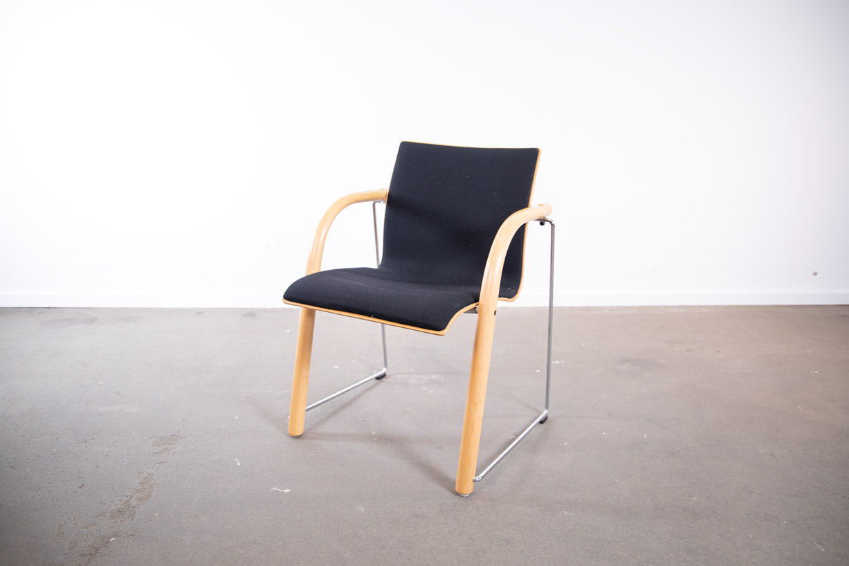Thonet "S320", Besucherstuhl, Holz/Chrom/Schwarz