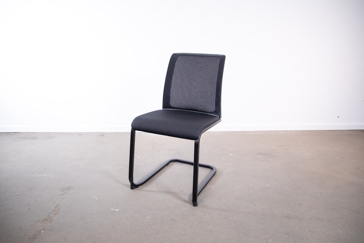 Steelcase "Reply Air", Freischwinger, Schwarz/Schwarz