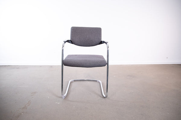Freischwinger Interstuhl "570N", Stapelstuhl, Chrom/Grau