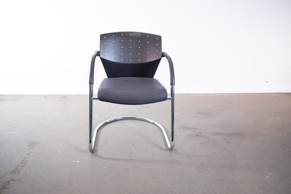 Dauphin "Cosmos", Freischwinger, Kunstleder, Chrom/Schwarz/Grau