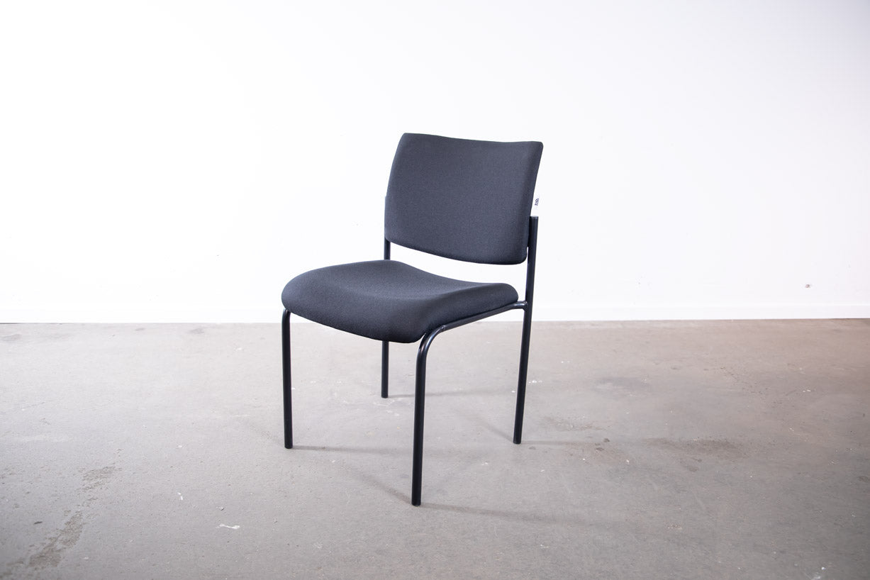 Dauphin "3203", 4-Fuß-Stuhl, Schwarz