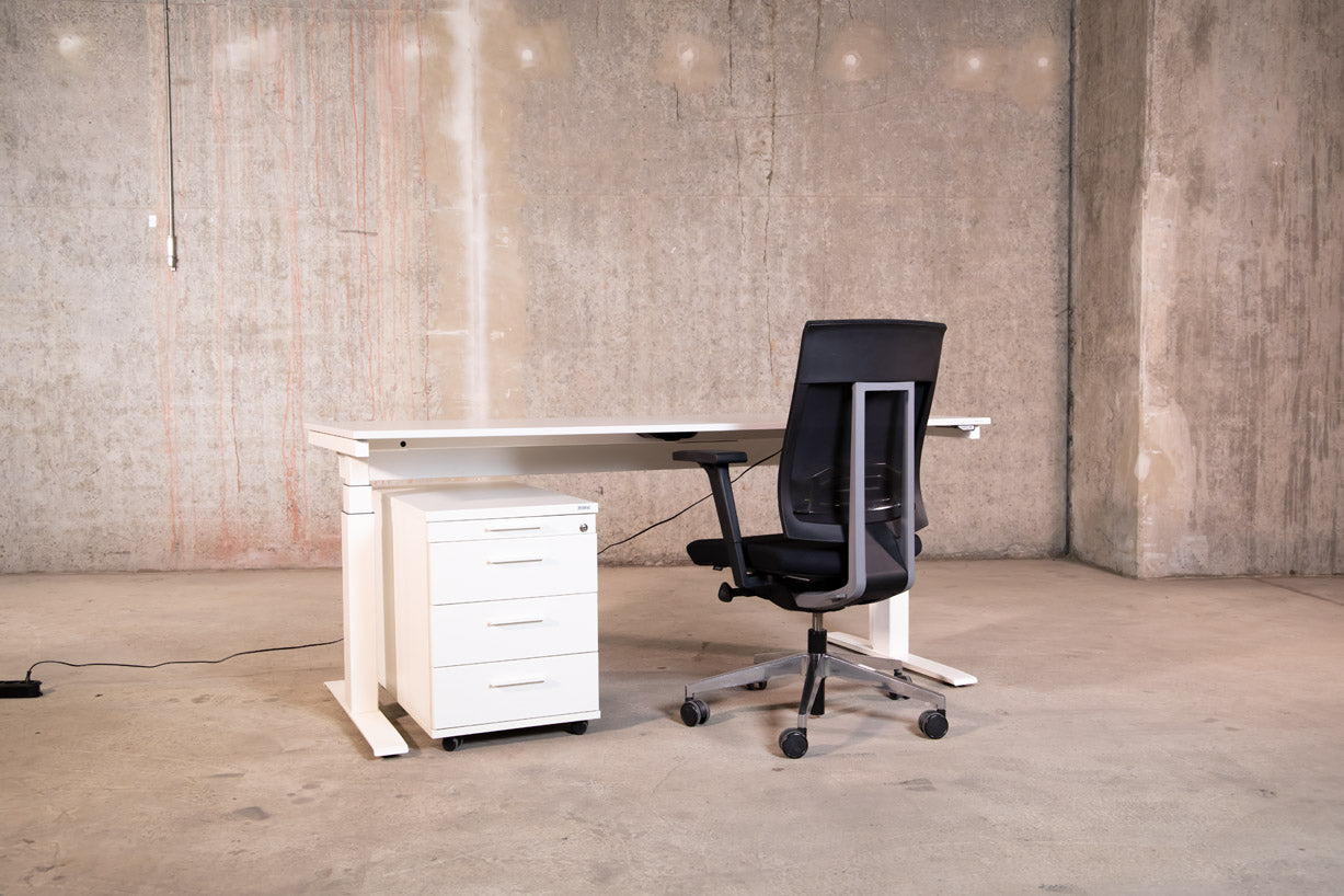Rohde &amp; Grahl elektrisch höhenverstellbarer Schreibtisch Weiß 180x80