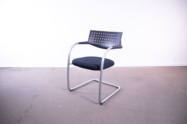 Vitra "Vi s avis Step", Freischwinger, nicht stapelbar, Silbergrau matt/Schwarz