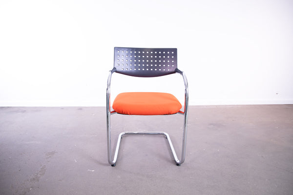 Vitra "Vis a vis" Step, Freischwinger, stapelbar, Chrom/Rotorange