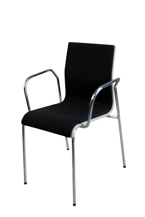 Ahrend Besucherstuhl weiß/schwarzer Sitz