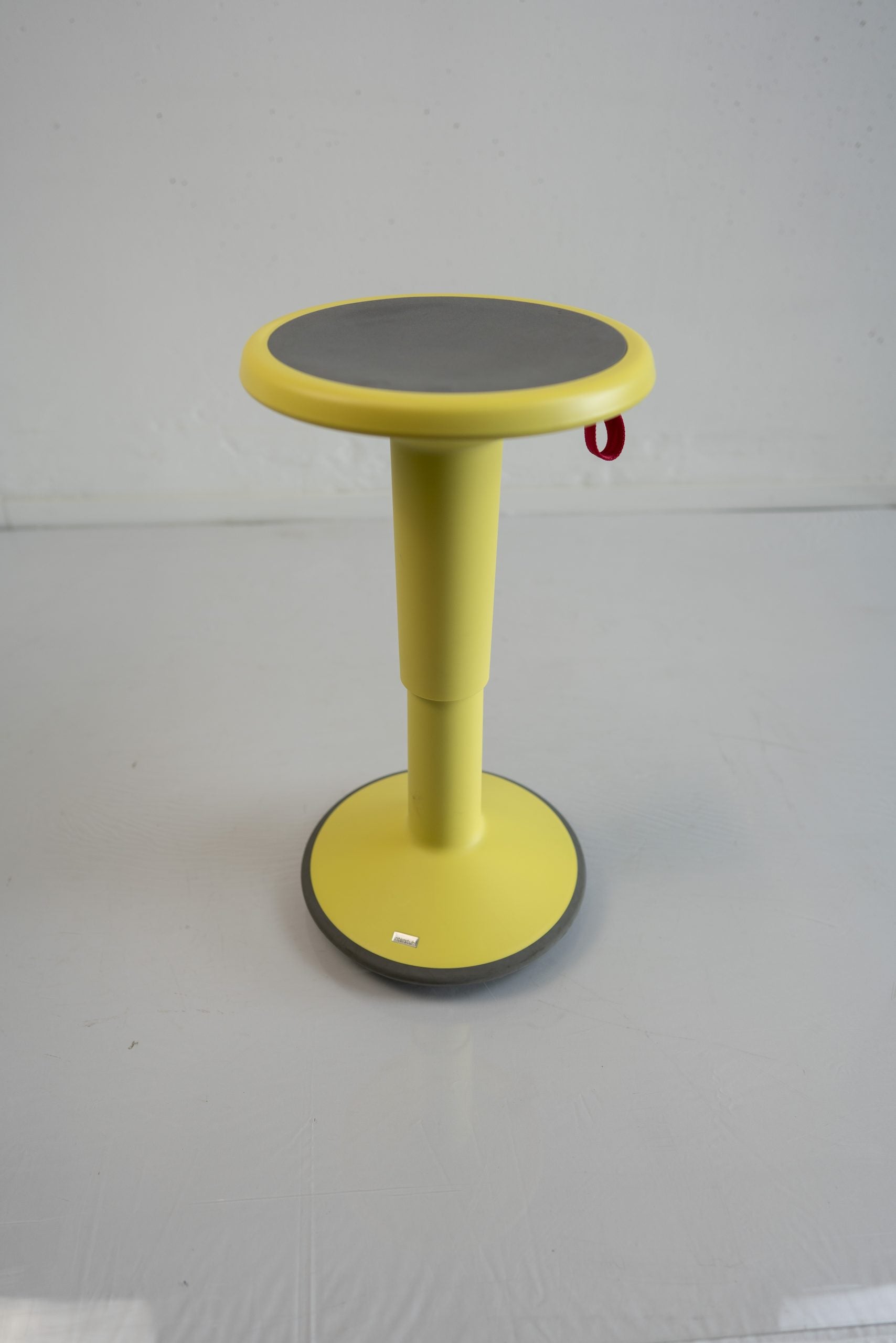 Sitzhocker "UP" regular - Interstuhl