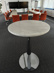 Stehtisch mit Marmorplatte - Thonet
