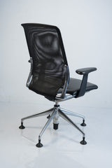 Vitra "Meda Chair", Drehstuhl mit Armlehnen, Leder/Netz, Schwarz