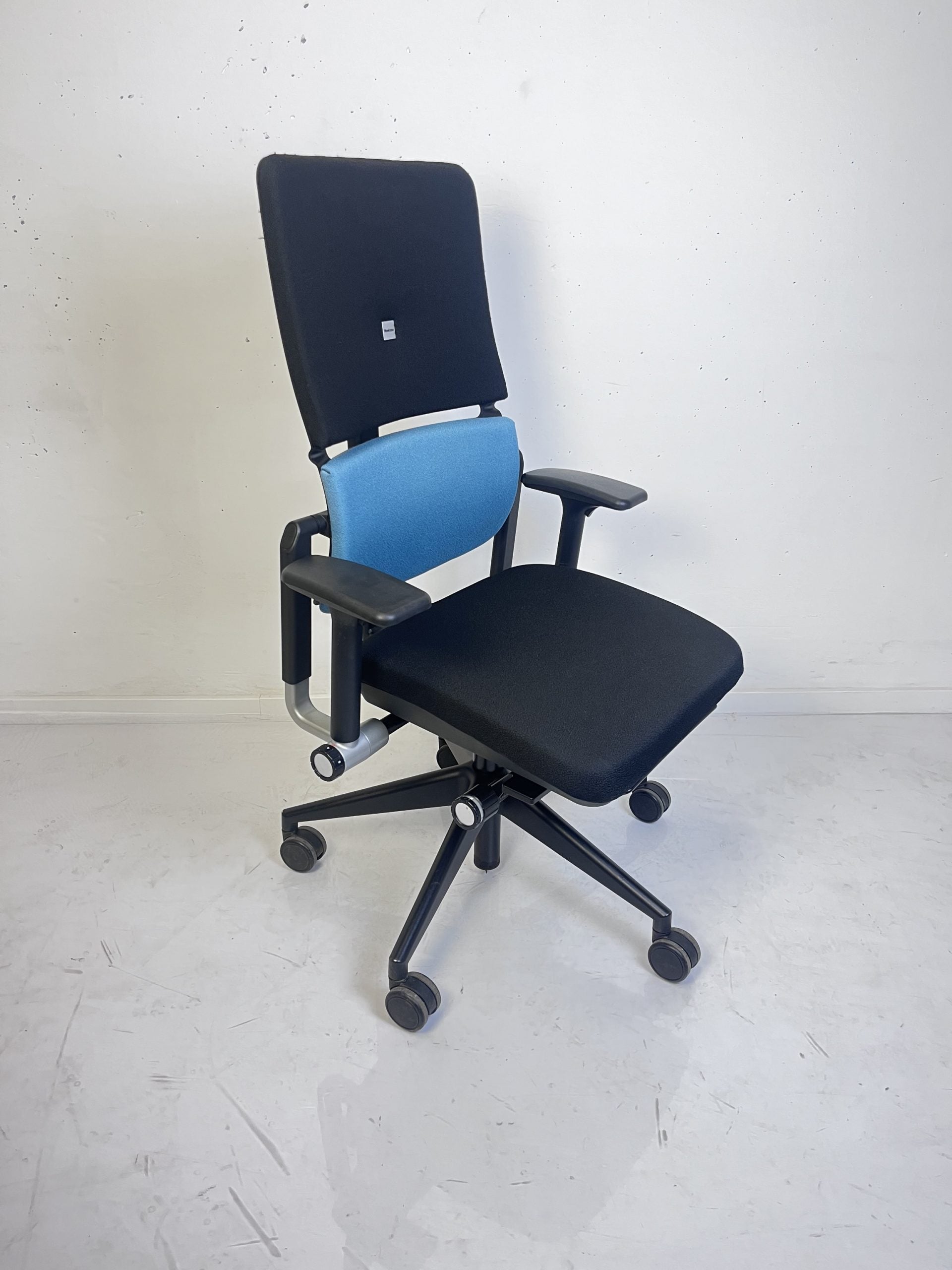 Drehstuhl "Please"; schwarz/türkis - Steelcase