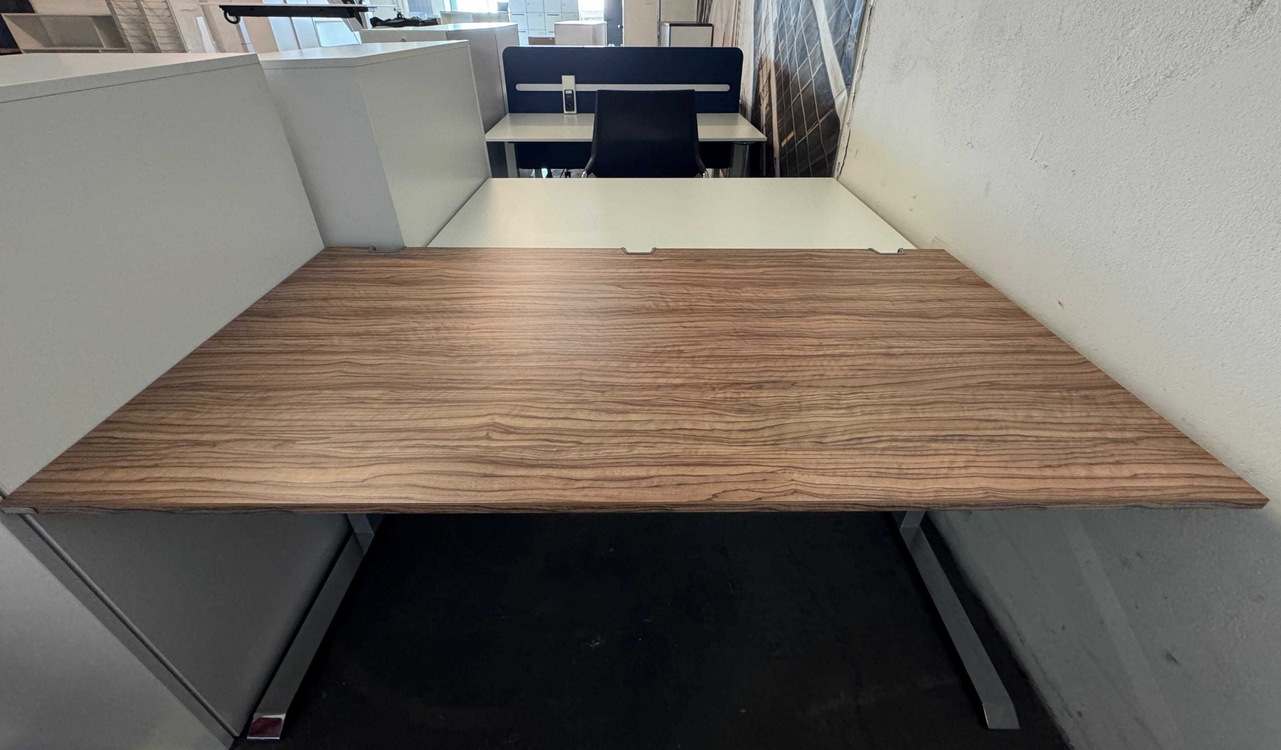 Sedus Schreibtisch manuell höhenverstellbar 160x80 nussbaum