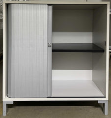 Sideboard 2 OH, "Steelcase", 80 x 47 x 87 cm, mit Querrollo, abschließbar
