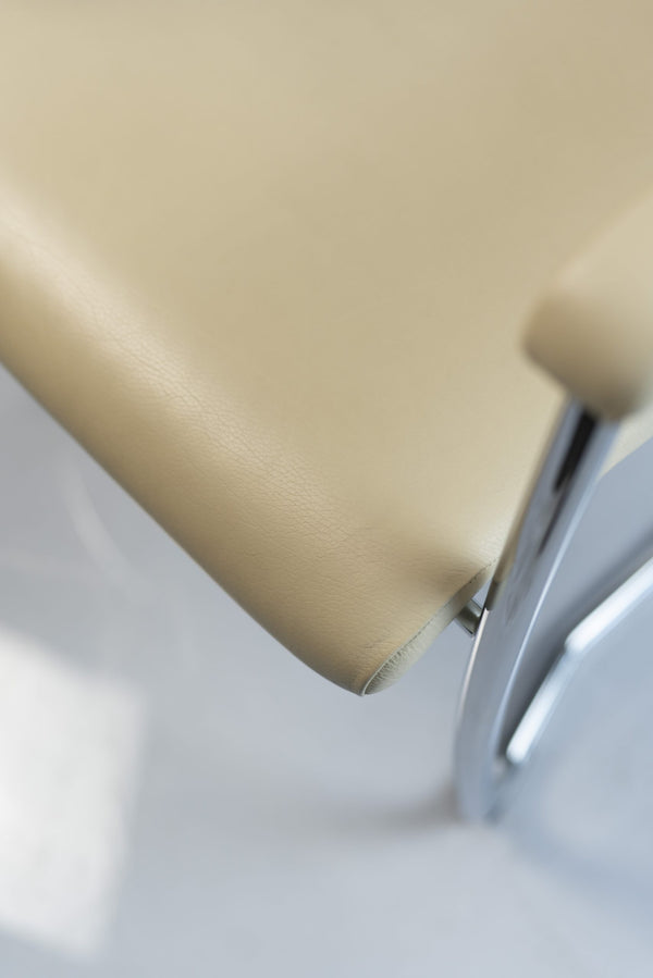 Stechert, Konferenzstuhl, Freischwinger, Leder, Chrom/Beige
