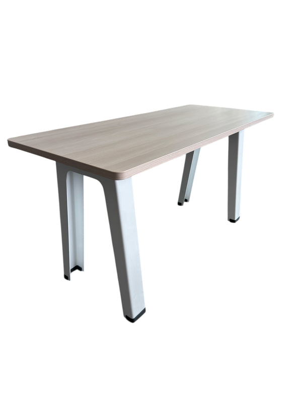 Tisch b-free - Steelcase