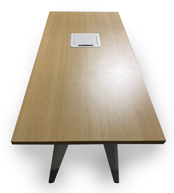 Steelcase - "b-free" Konferenz High Desk