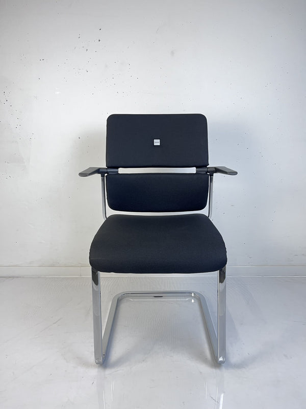 Steelcase "Please", Freischwinger, Chrom/Schwarz